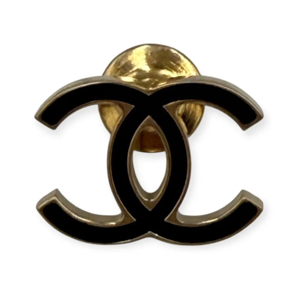 Chanel CC Logo Brooch – Gold Tone & Black Enamel with Box + COA - Picture 1 of 11